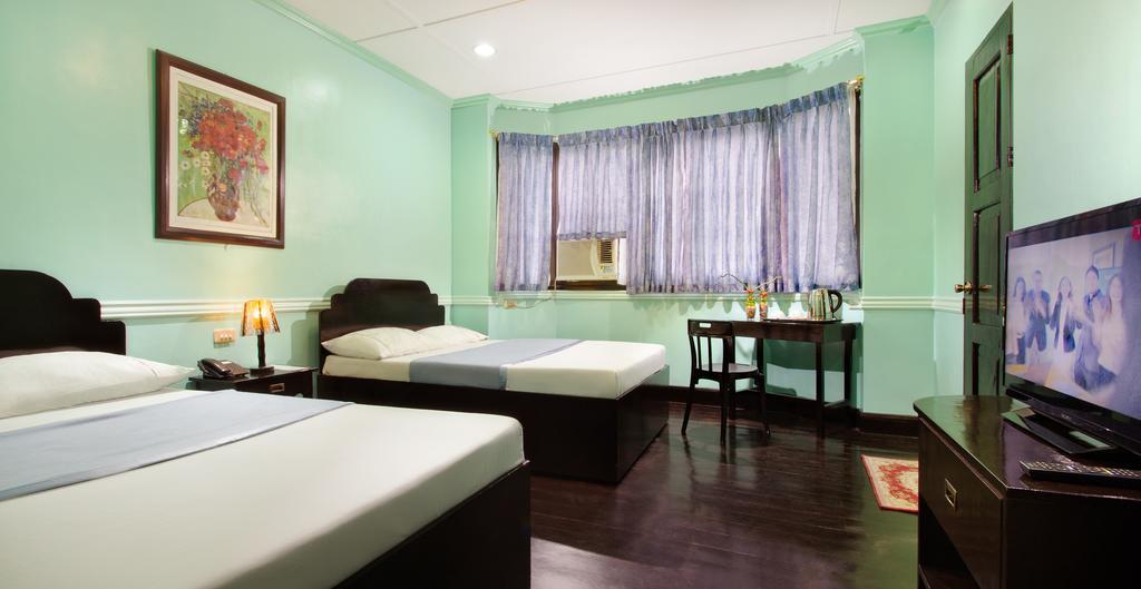 Vest Grand Suites Panglao Habitación foto